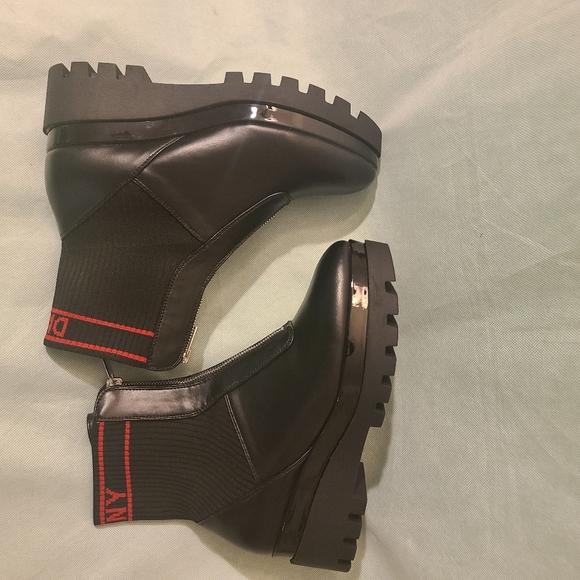 DKNY Women's Harli Black Wedge Platform Sock Logo Boots Sz 11